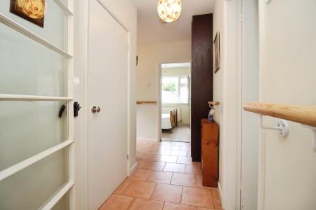 2 bedroom Semi-detached bungalow for sale in Oakcroft Avenue, Kirby Muxloe, LE9