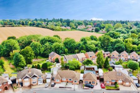 2 bedroom Semi-detached bungalow for sale in Oakcroft Avenue, Kirby Muxloe, LE9
