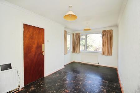 3 bedroom Detached house for sale in Oakcroft Avenue, Kirby Muxloe, LE9