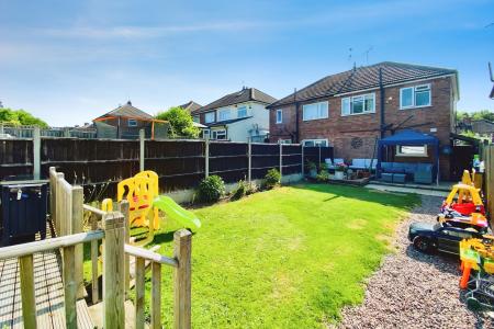 2 bedroom Semi-detached house for sale in Park Drive, Leicester Forest East, LE3