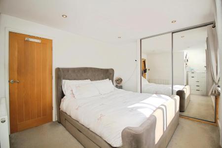 2 bedroom Semi-detached house for sale in Park Drive, Leicester Forest East, LE3