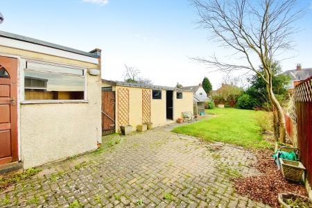 3 bedroom Semi-detached house for sale in Park Drive, Leicester Forest East, LE3