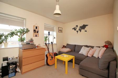 2 bedroom Semi-detached house for sale in Pickard Way, Leicester Forest East, LE3