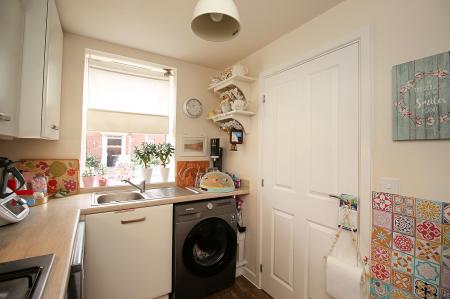 2 bedroom Semi-detached house for sale in Pickard Way, Leicester Forest East, LE3