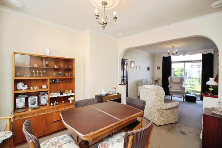 3 bedroom Semi-detached house for sale in Ravenhurst Road, Braunstone Town, LE3