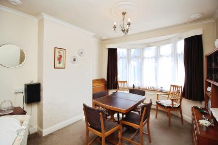 3 bedroom Semi-detached house for sale in Ravenhurst Road, Braunstone Town, LE3