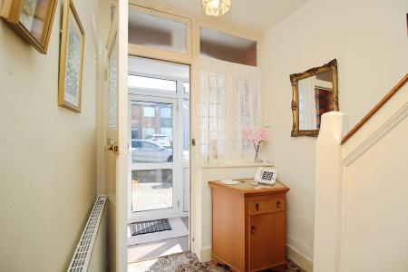 3 bedroom Semi-detached house for sale in Ravenhurst Road, Braunstone Town, LE3