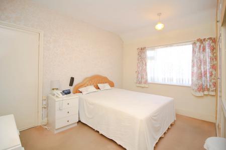 3 bedroom Semi-detached house for sale in Ravenhurst Road, Braunstone Town, LE3