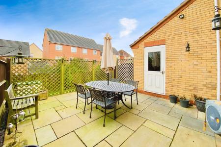 3 bedroom Semi-detached house for sale in Slade Close, Thorpe Astley, LE3