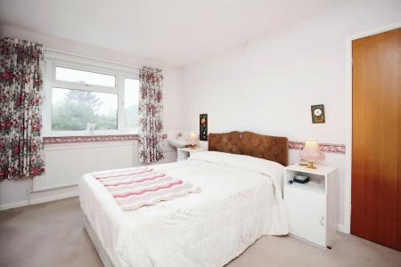 3 bedroom Semi-detached house for sale in South Avenue, Leicester Forest East, LE3