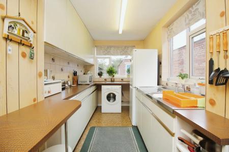 3 bedroom Semi-detached house for sale in South Avenue, Leicester Forest East, LE3