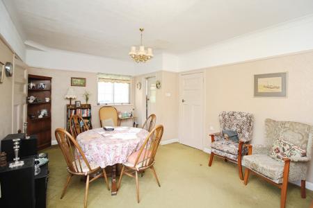 4 bedroom Detached bungalow for sale in Station Road, Kirby Muxloe, LE9