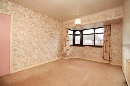 5 bedroom Semi-detached house for sale in Stonehurst Road, Braunstone Town