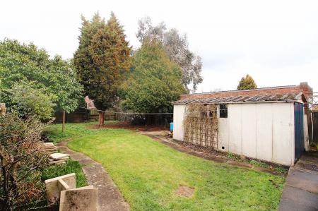 5 bedroom Semi-detached house for sale in Stonehurst Road, Braunstone Town