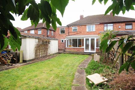5 bedroom Semi-detached house for sale in Stonehurst Road, Braunstone Town