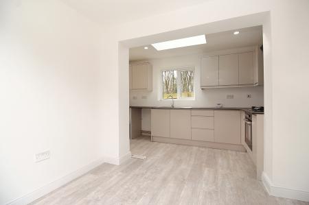 2 bedroom Detached bungalow for sale in Stoneywell Road, Leicester, LE4