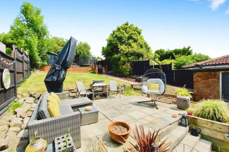 3 bedroom Semi-detached house for sale in Tetuan Road, Leicester, LE3