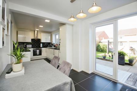 3 bedroom Town house for sale in Tilley Close, Thorpe Astley, LE3