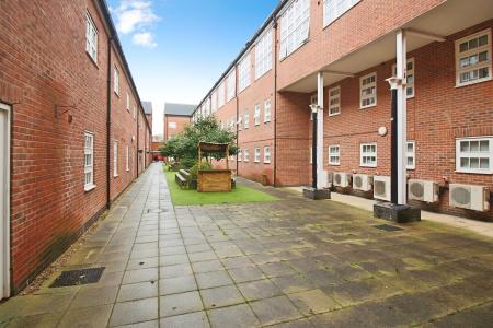 1 bedroom Flat for sale in Tudor Studios, Tudor Road, Leicester, Leicestershire, LE3