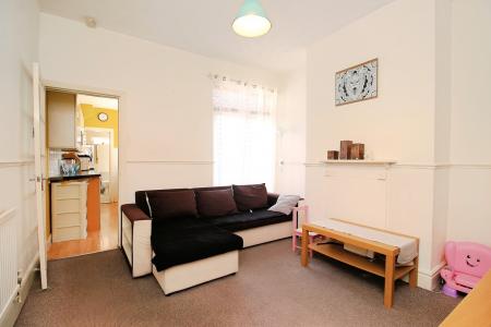 3 bedroom Terraced House for sale in Tudor Road, Leicester, LE3