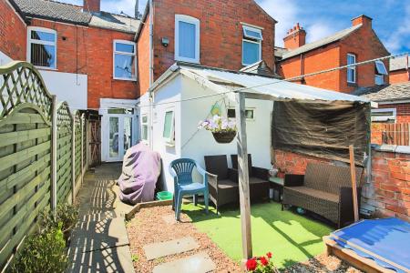 3 bedroom Terraced House for sale in Tudor Road, Leicester, LE3