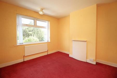 3 bedroom Semi-detached house for sale in Turnbull Drive, Braunstone Town, LE3