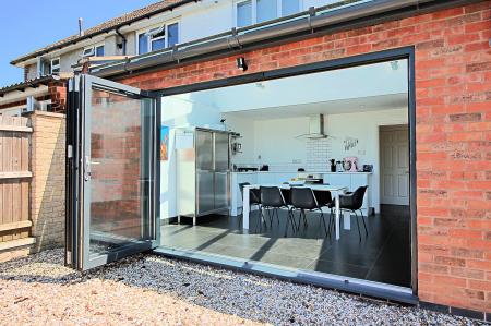 3 bedroom Semi-detached house for sale in Vicarage Close, Kirby Muxloe, LE9