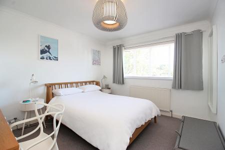 3 bedroom Semi-detached house for sale in Vicarage Close, Kirby Muxloe, LE9