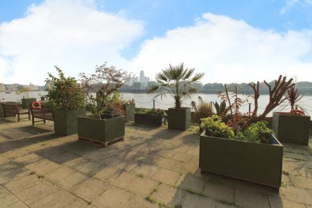 2 bedroom Flat for sale in Wapping Wall, Wapping