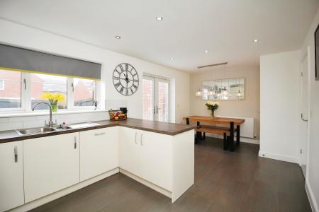 3 bedroom Detached house for sale in Welford Road, Wigston, Leicester, LE18