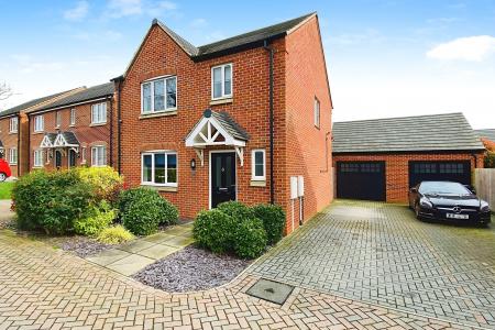 3 bedroom Detached house for sale in Welford Road, Wigston, Leicester, LE18
