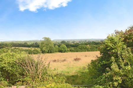 4 bedroom Detached house for sale in Wensleydale Close, Barwell, LE9