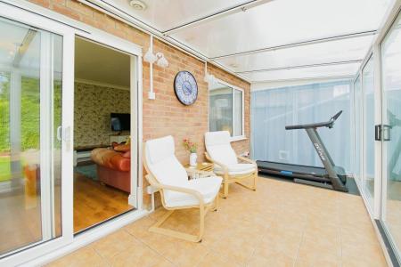 4 bedroom Detached house for sale in Wensleydale Close, Barwell, LE9