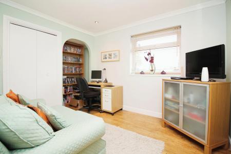 3 bedroom Detached house for sale in Wessex Drive, Leicester, LE3