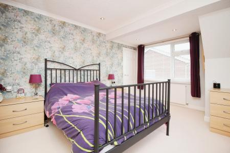 3 bedroom Detached house for sale in Wessex Drive, Leicester, LE3