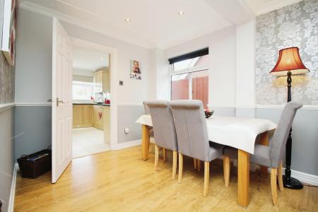 3 bedroom Detached house for sale in Wessex Drive, Leicester, LE3