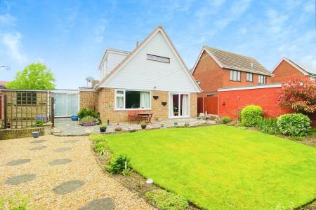 3 bedroom Detached house for sale in Wessex Drive, Leicester, LE3