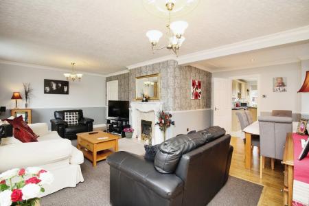 3 bedroom Detached house for sale in Wessex Drive, Leicester, LE3
