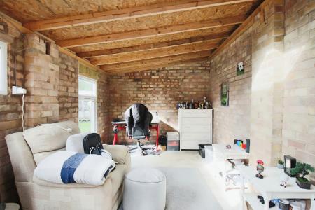 3 bedroom Semi-detached house for sale in Wilnicott Road, Braunstone Town, LE3