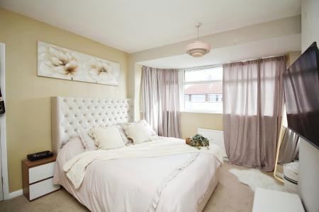 3 bedroom Semi-detached house for sale in Wilnicott Road, Braunstone Town, LE3