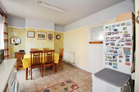 3 bedroom Semi-detached house for sale in Wilnicott Road, Braunstone Town, LE3