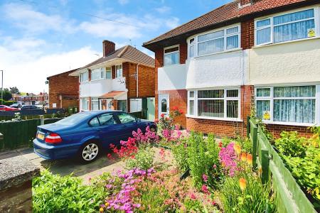 3 bedroom Semi-detached house for sale in Wilnicott Road, Braunstone Town, LE3