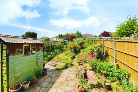 3 bedroom Semi-detached house for sale in Wilnicott Road, Braunstone Town, LE3