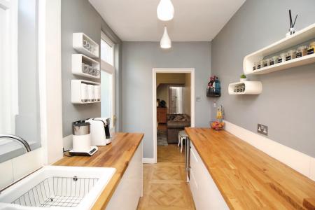 2 bedroom Terraced House for sale in Woodville Road, Leicester, LE3