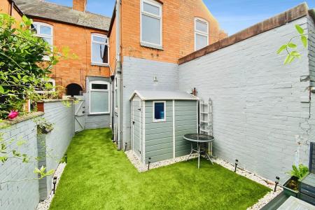 2 bedroom Terraced House for sale in Woodville Road, Leicester, LE3