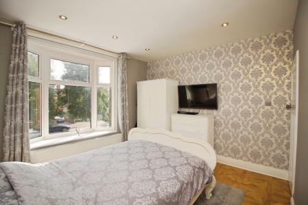 2 bedroom Terraced House for sale in Woodville Road, Leicester, LE3