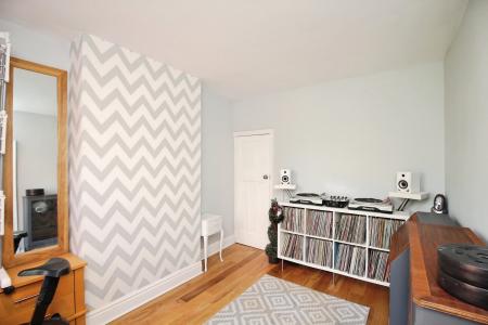 2 bedroom Terraced House for sale in Woodville Road, Leicester, LE3