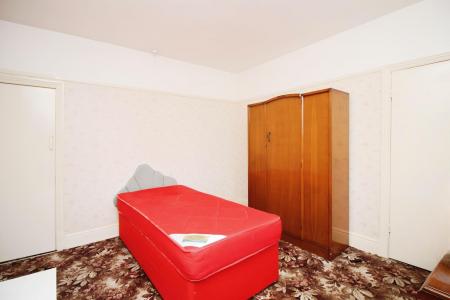 2 bedroom Terraced House for sale in Woodville Road, Leicester, LE3