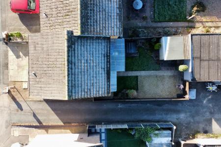 3 bedroom End of terrace house for sale in Ashlyns Rise, Leicester, LE3