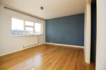 3 bedroom End of terrace house for sale in Ashlyns Rise, Leicester, LE3